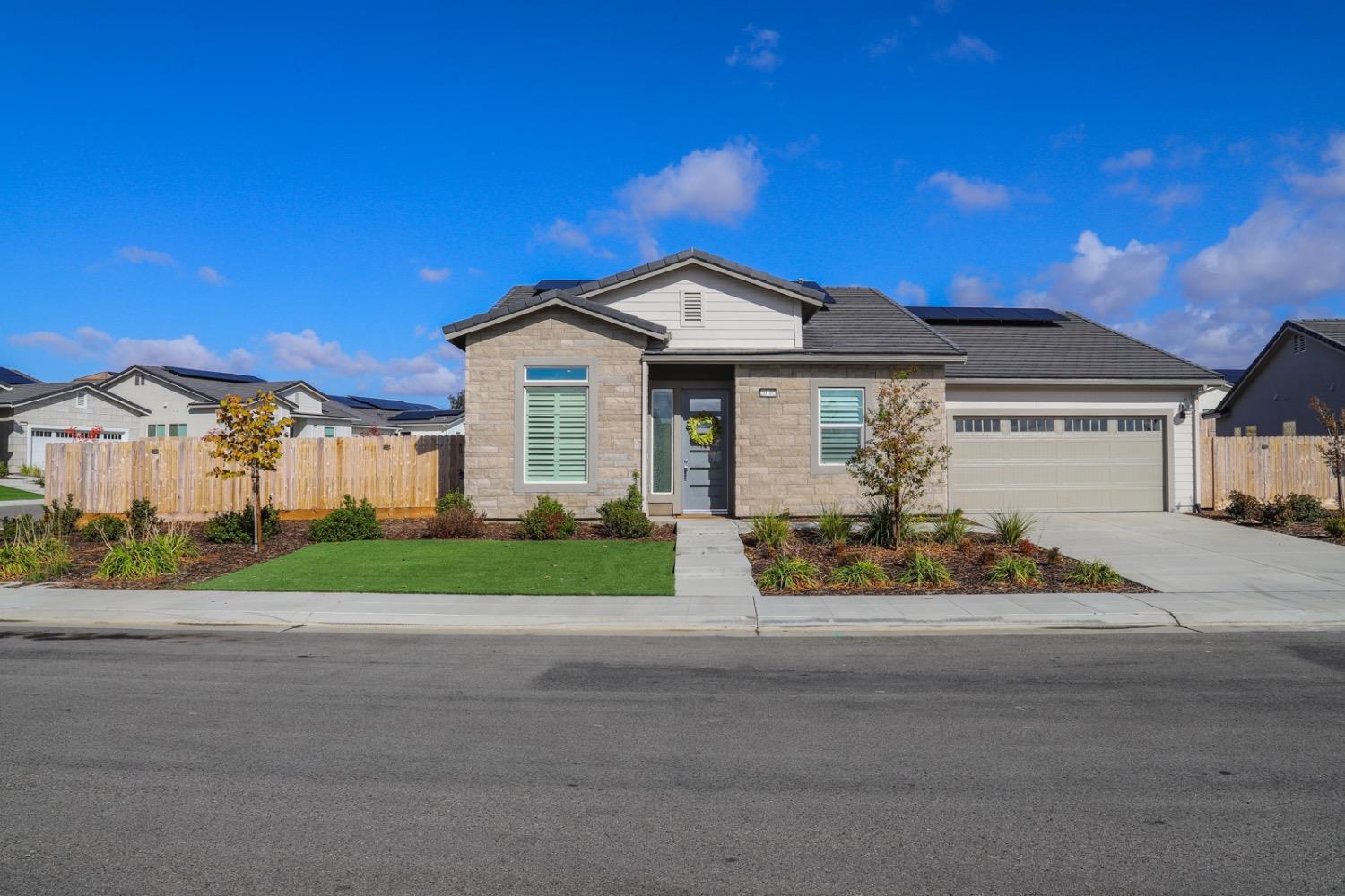20102 Palmina Dr, Friant, CA 93626