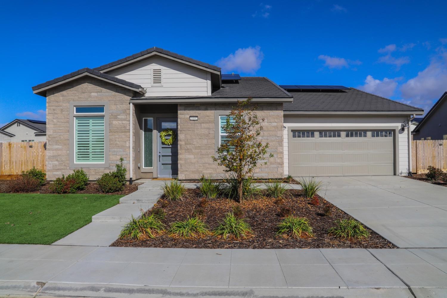 20102 Palmina Dr, Friant, CA 93626