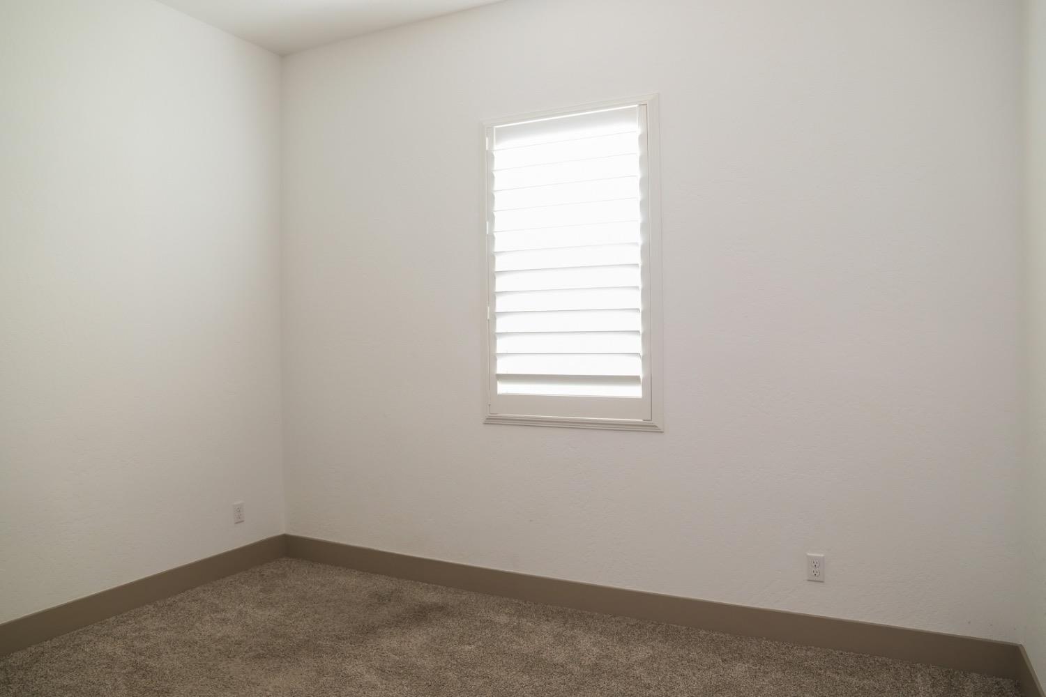 20102 Palmina Dr, Friant, CA 93626