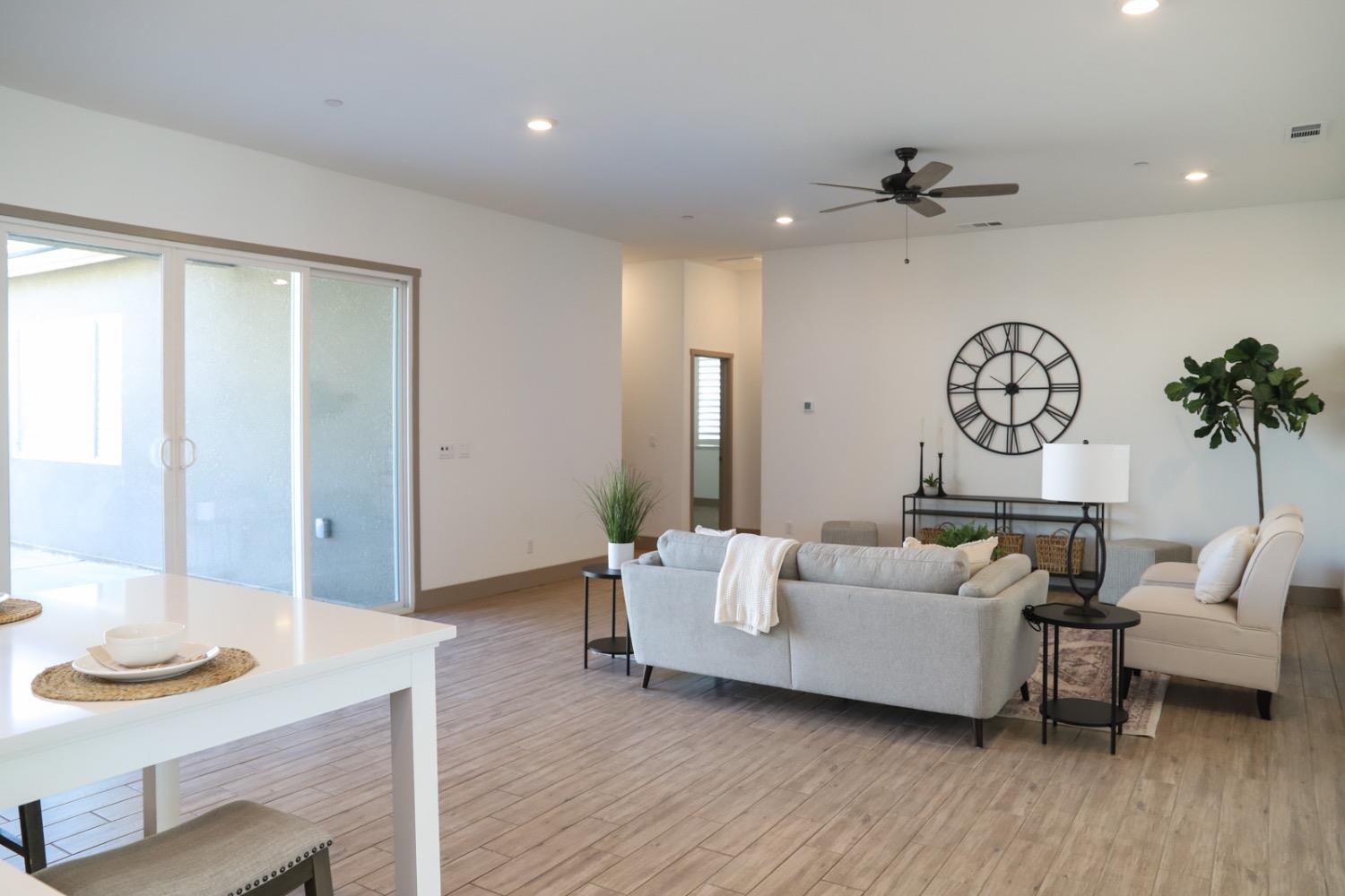 20102 Palmina Dr, Friant, CA 93626
