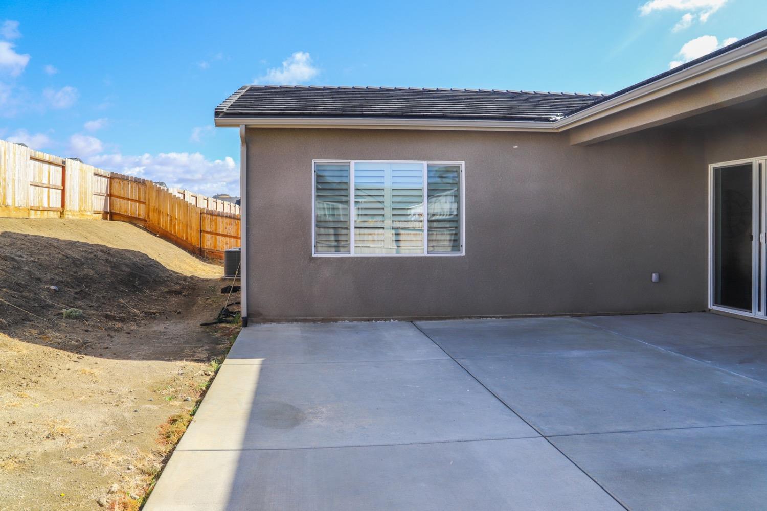 20102 Palmina Dr, Friant, CA 93626