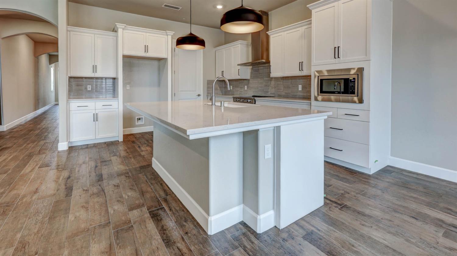 20164 Hazelwood Ln, Friant, CA 93626