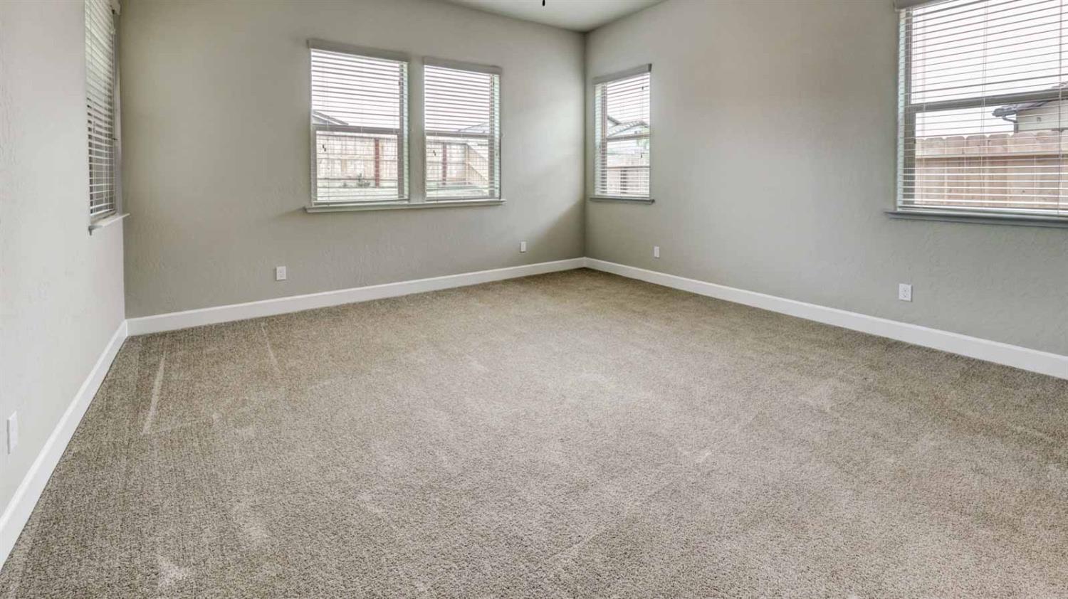 20164 Hazelwood Ln, Friant, CA 93626