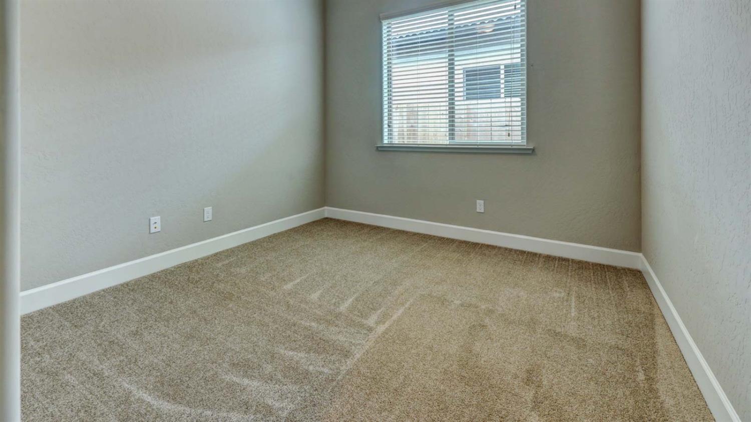 20164 Hazelwood Ln, Friant, CA 93626