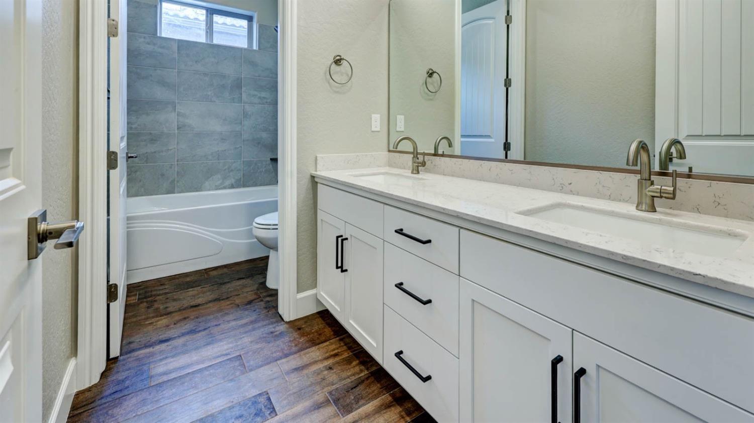 20164 Hazelwood Ln, Friant, CA 93626