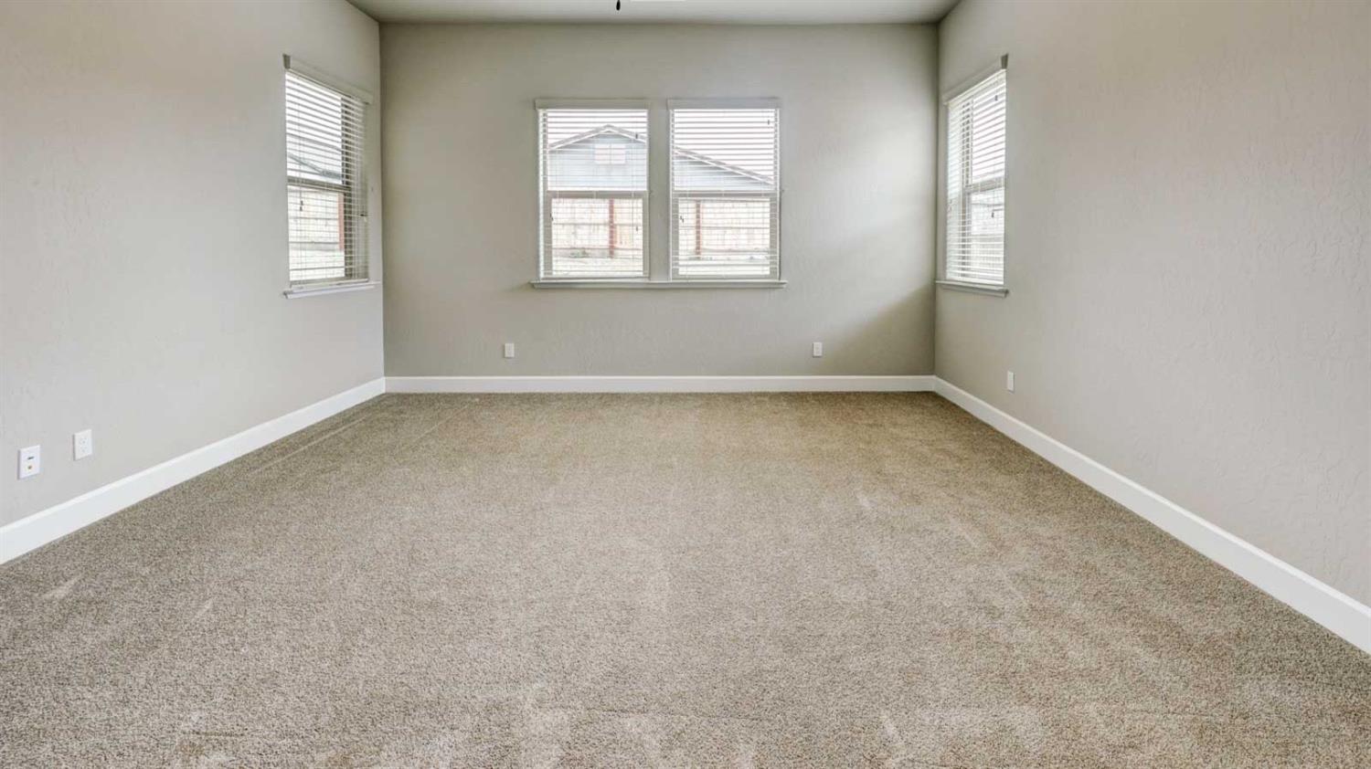 20164 Hazelwood Ln, Friant, CA 93626