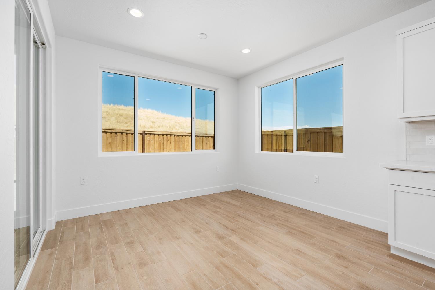 8131 Creek View, Friant, CA 93626