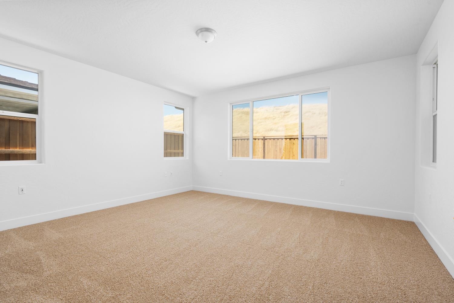 8131 Creek View, Friant, CA 93626