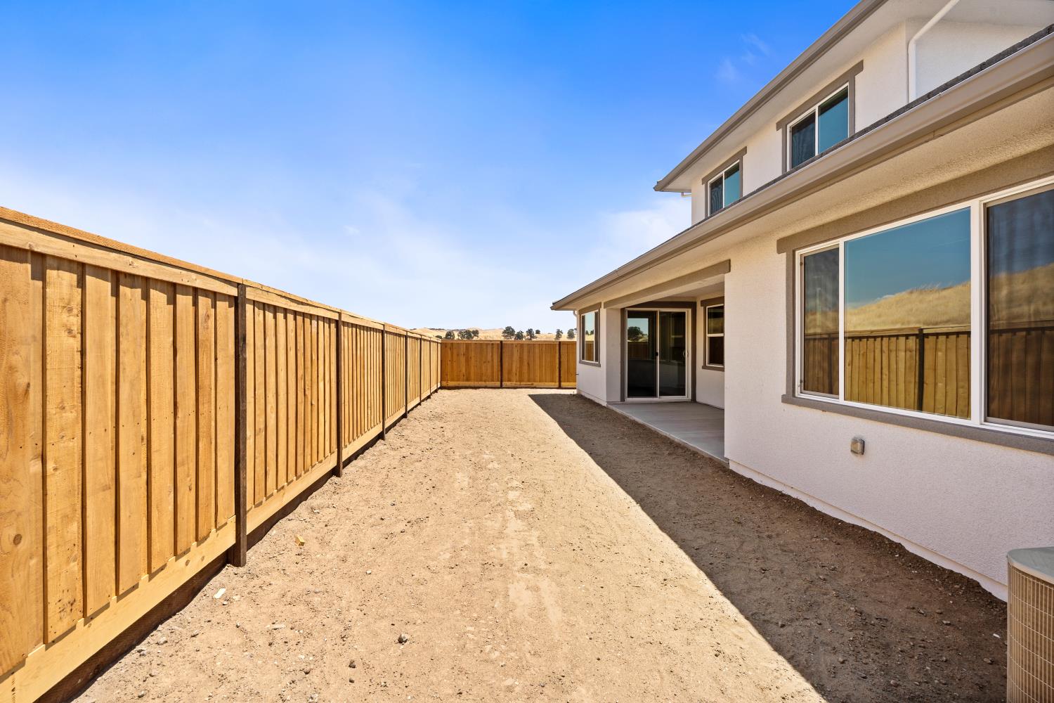 8131 Creek View, Friant, CA 93626