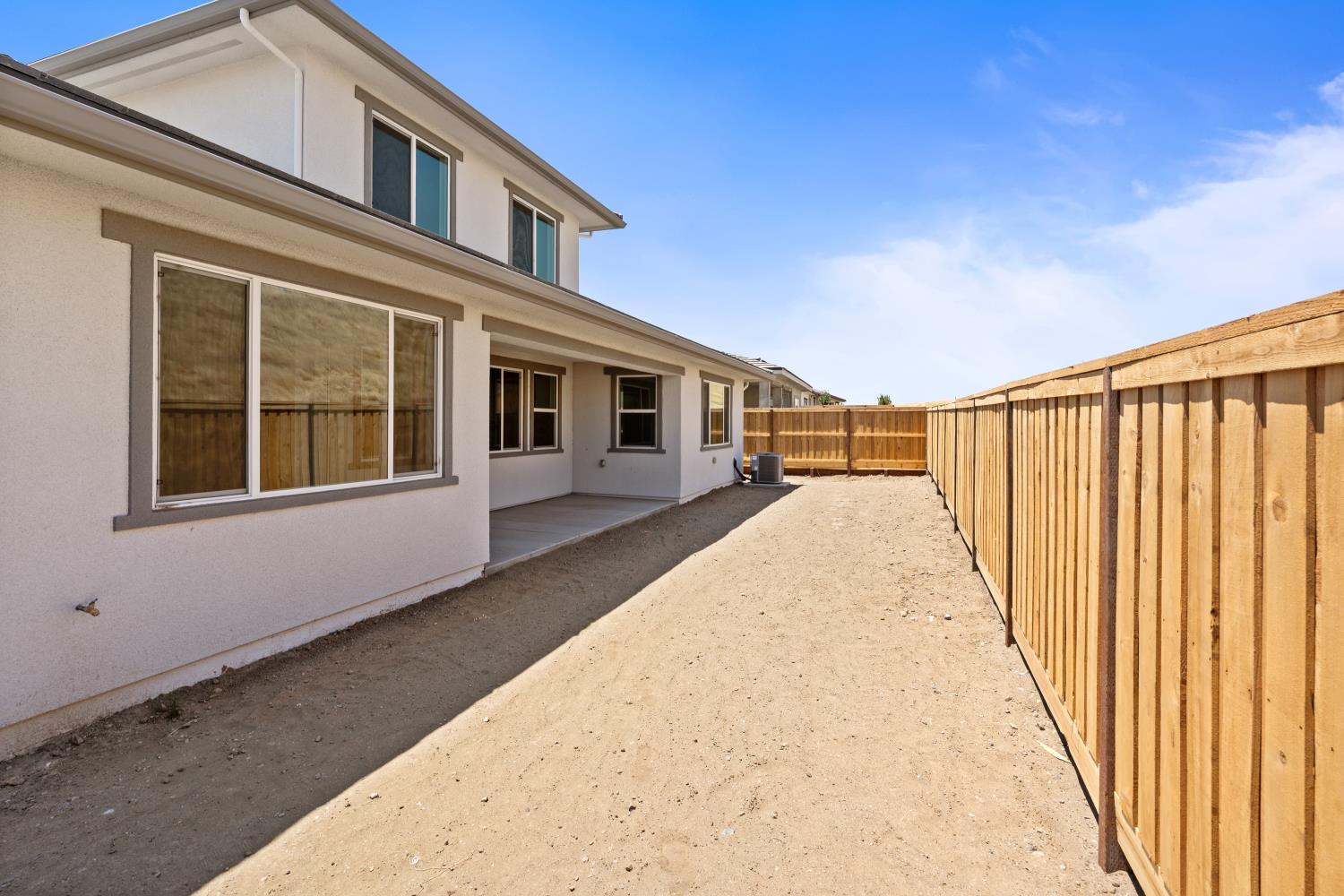 8131 Creek View, Friant, CA 93626