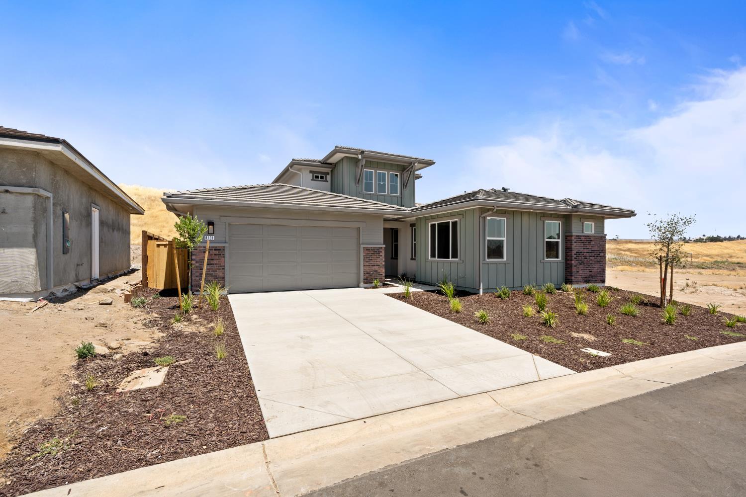 8131 Creek View, Friant, CA 93626