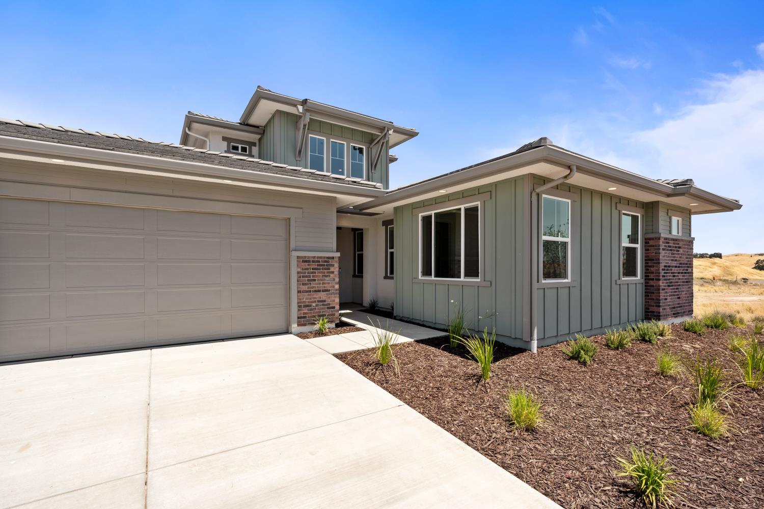 8131 Creek View, Friant, CA 93626