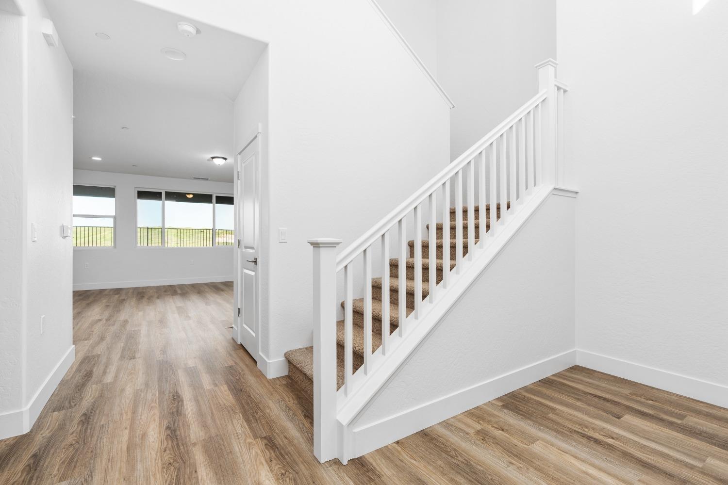 8184 Creek View, Friant, CA 93626