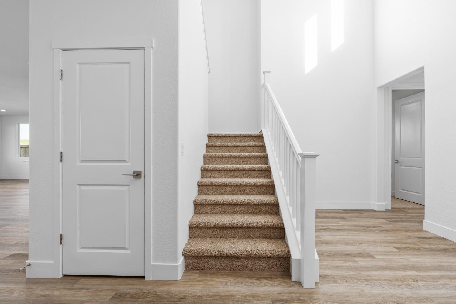 8184 Creek View, Friant, CA 93626