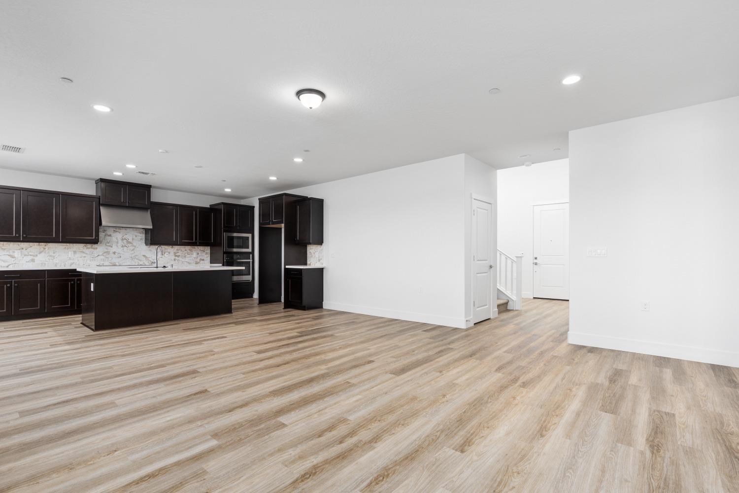 8184 Creek View, Friant, CA 93626