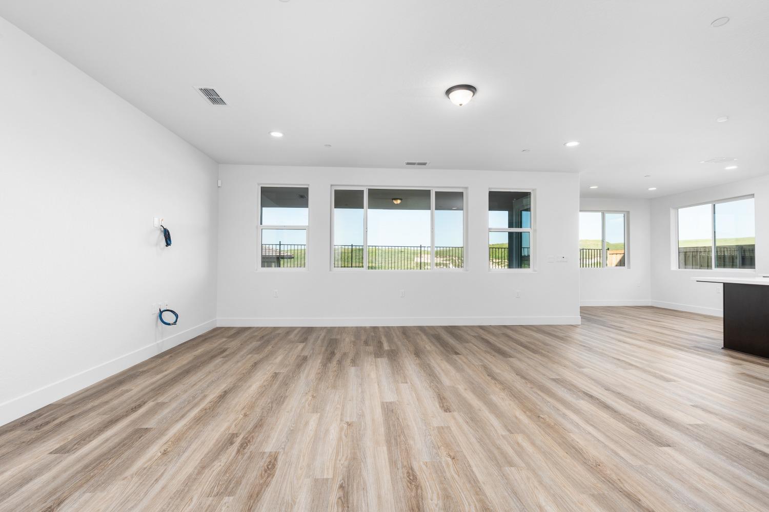 8184 Creek View, Friant, CA 93626