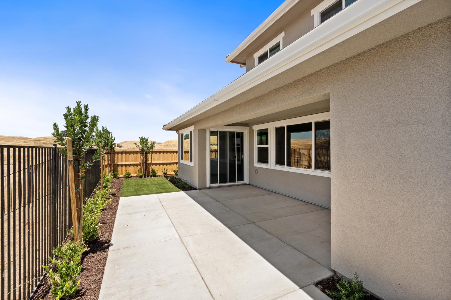 8184 Creek View, Friant, CA 93626