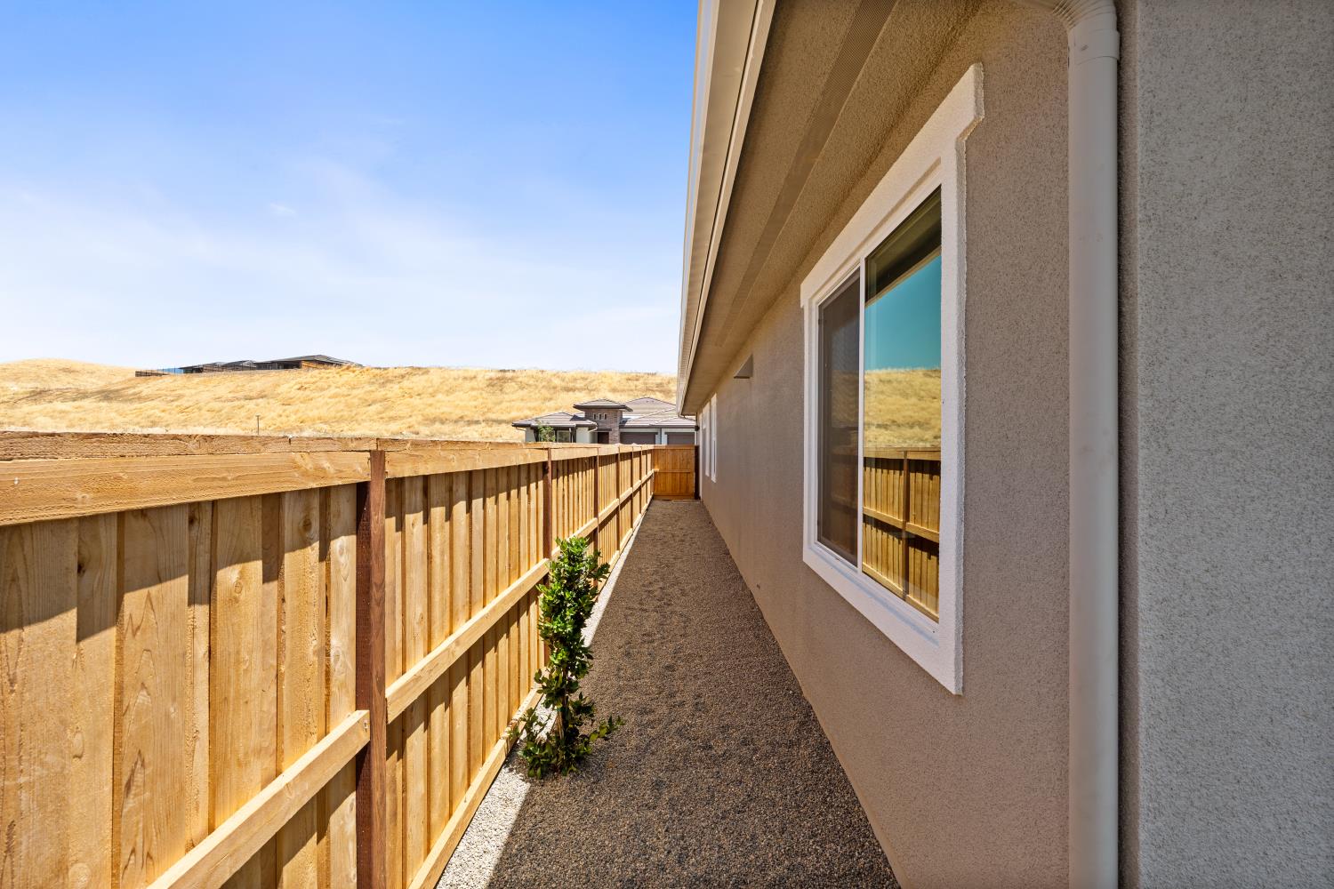 8184 Creek View, Friant, CA 93626