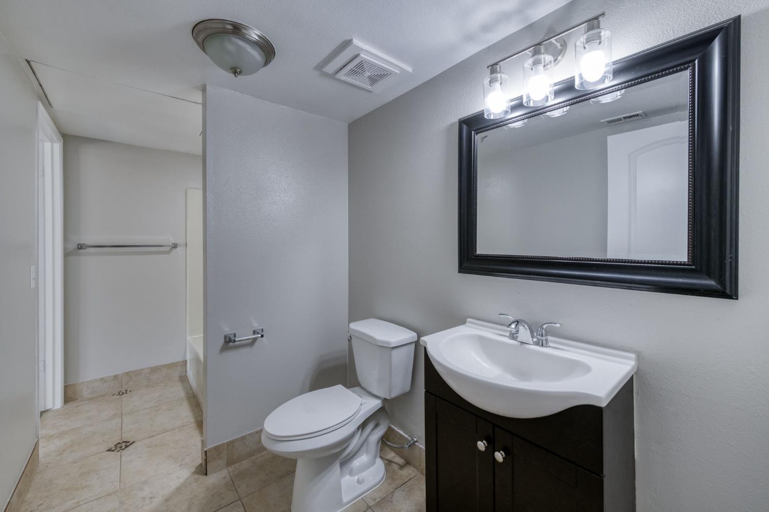 20515 Galileo Ct, Friant, CA 93626