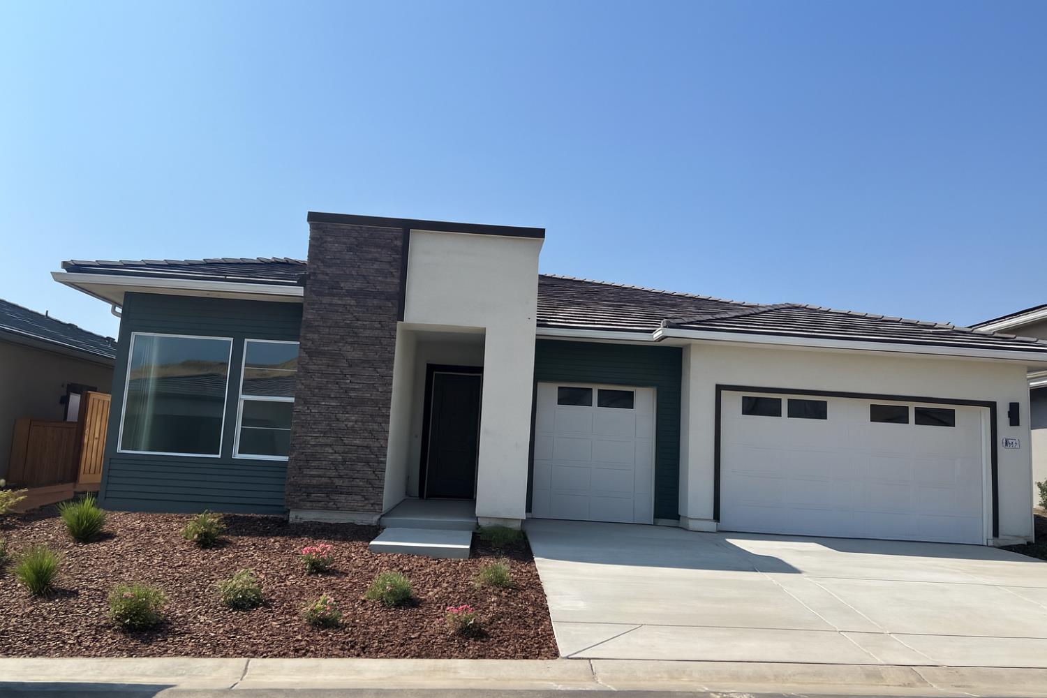 8168 Creek View, Friant, CA 93626