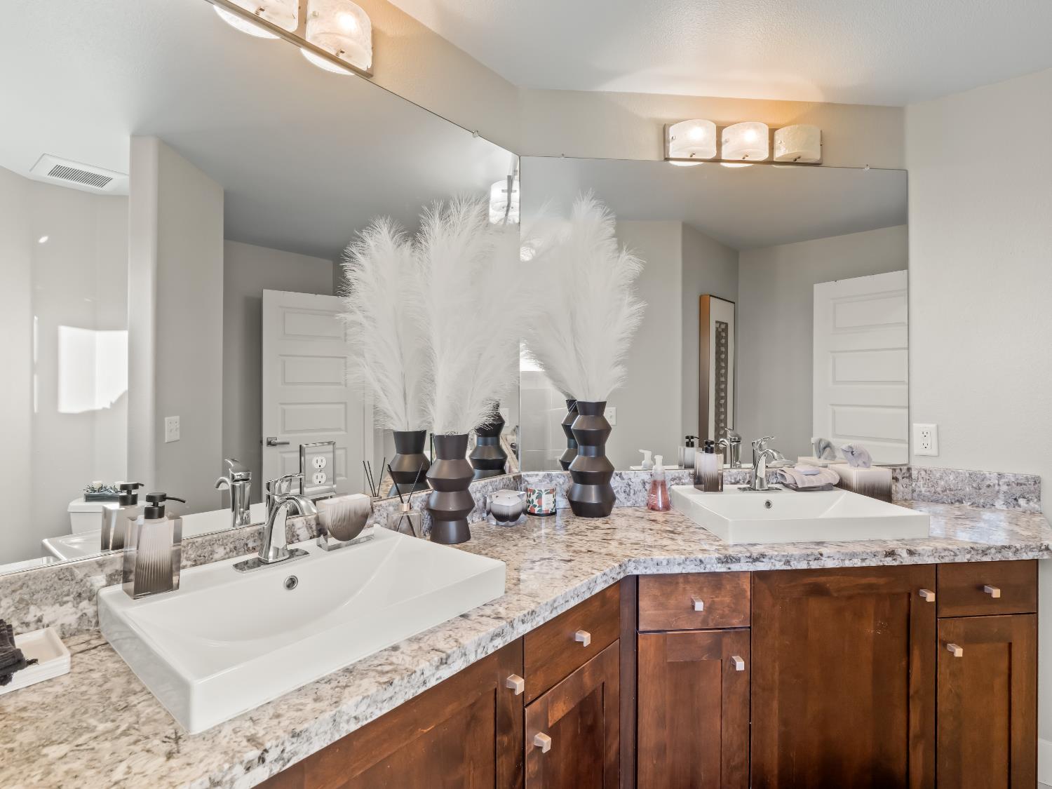 49351 Ralston Ridge, Friant, CA 93626