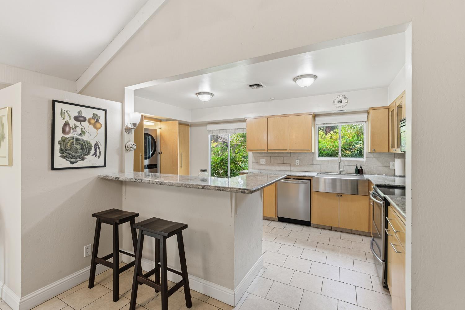 4869 N Harrison Ave #109, Fresno, CA 93704