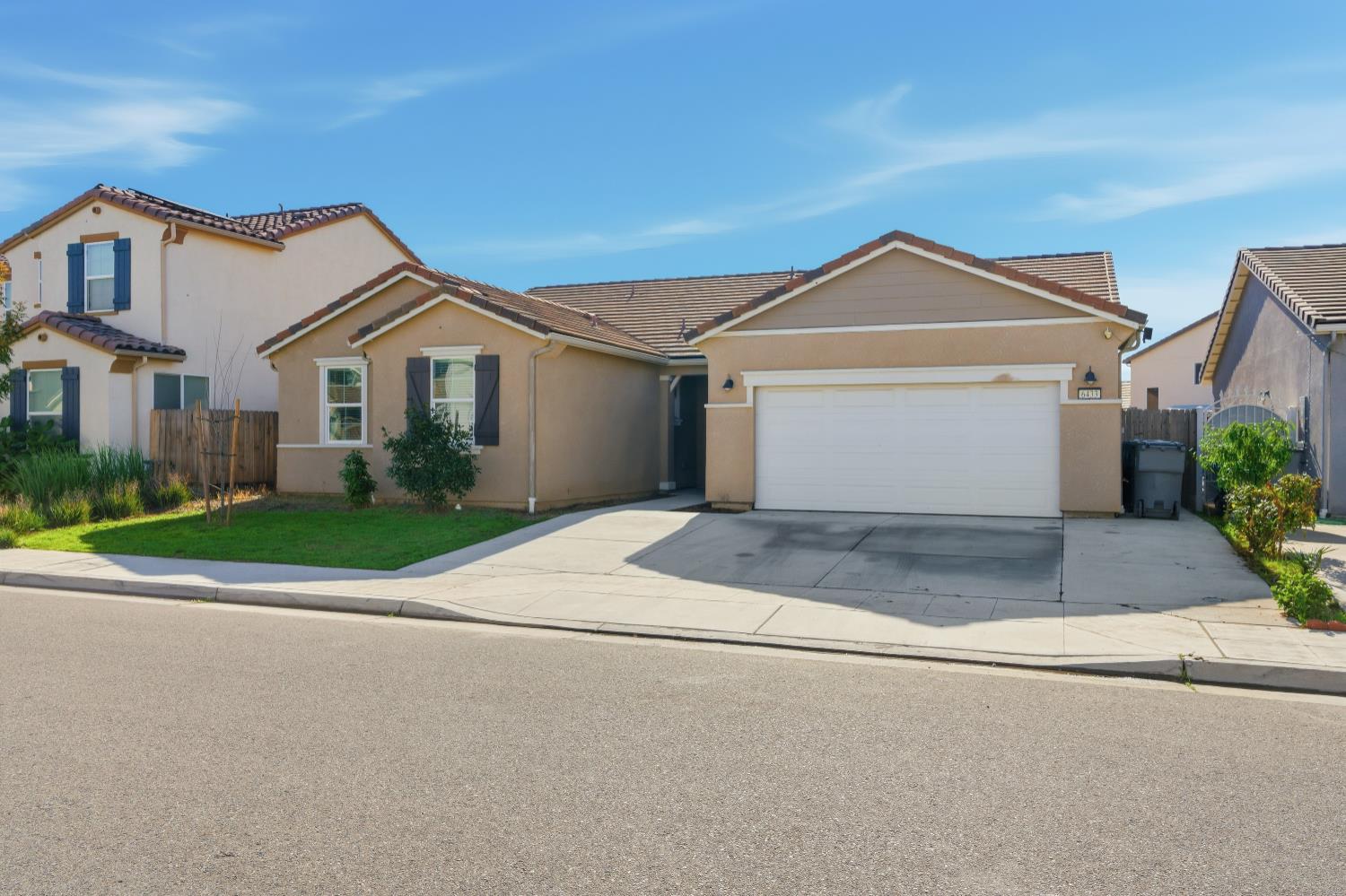 6433 W Acacia Ave, Fresno, CA 93723