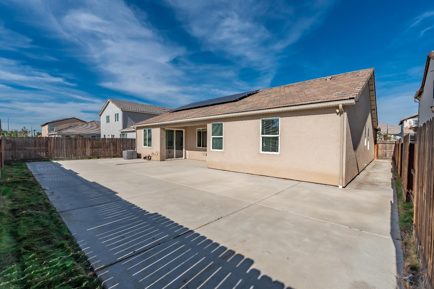 6433 W Acacia Ave, Fresno, CA 93723