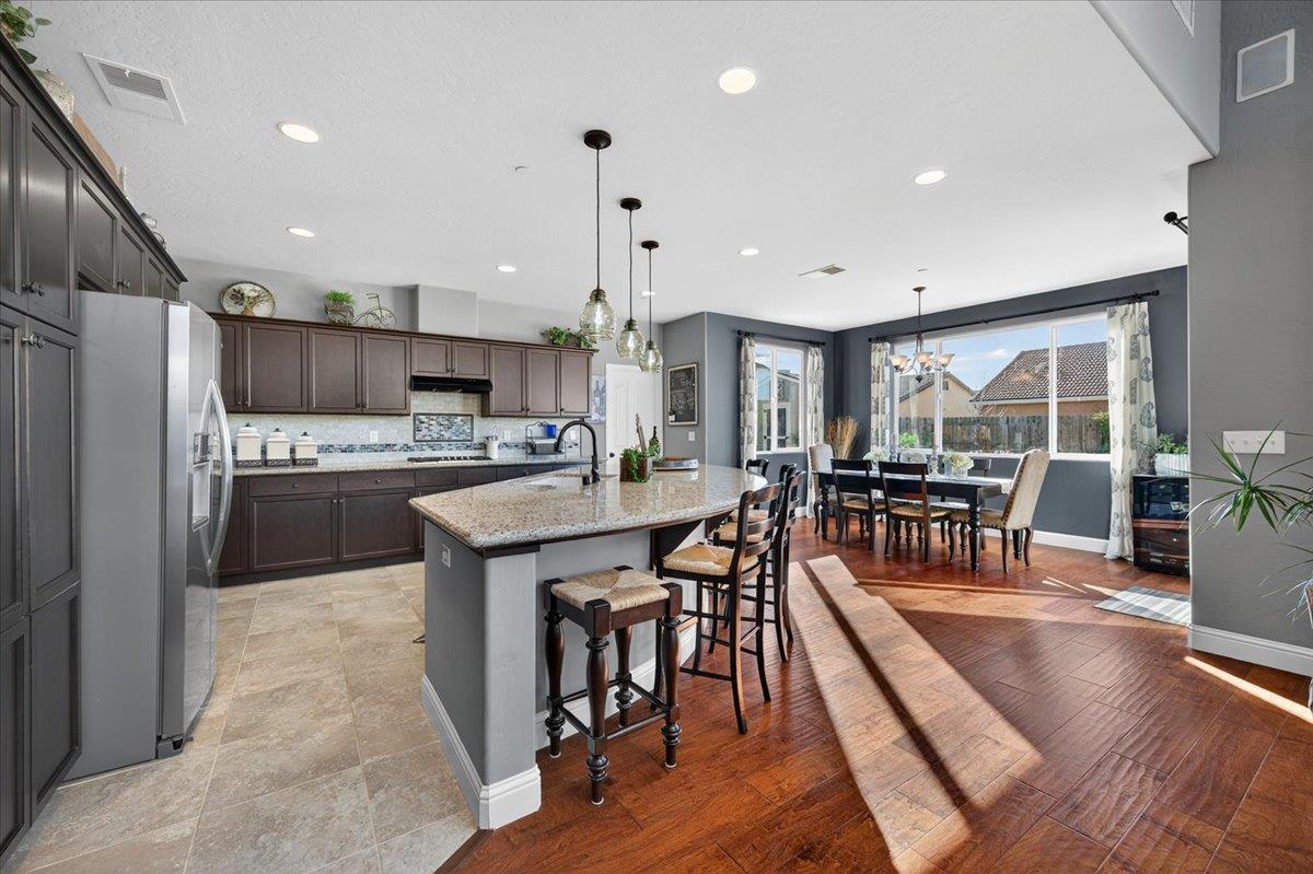 21238 Lago Bello Ln, Friant, CA 93626