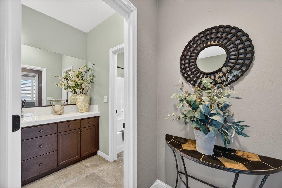 21238 Lago Bello Ln, Friant, CA 93626