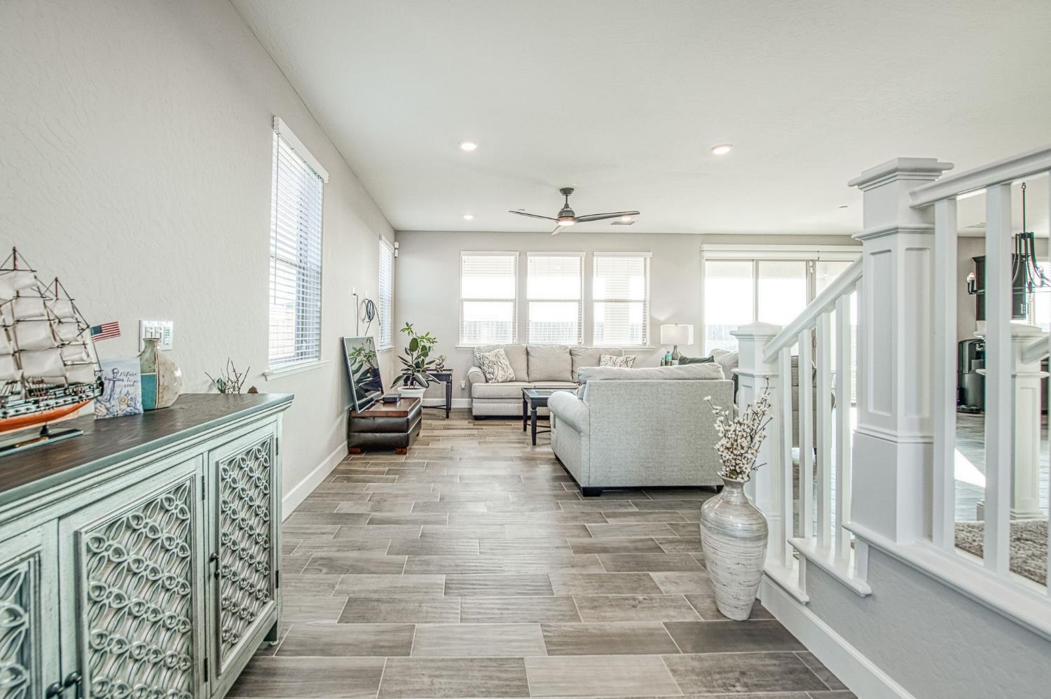 19733 Desert Willow Ln, Friant, CA 93626