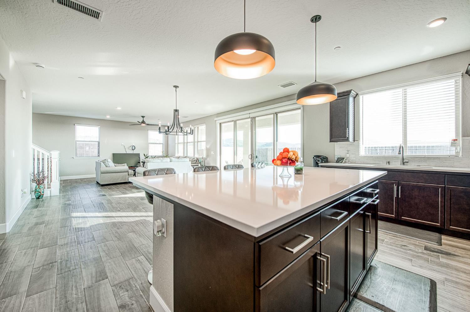 19733 Desert Willow Ln, Friant, CA 93626