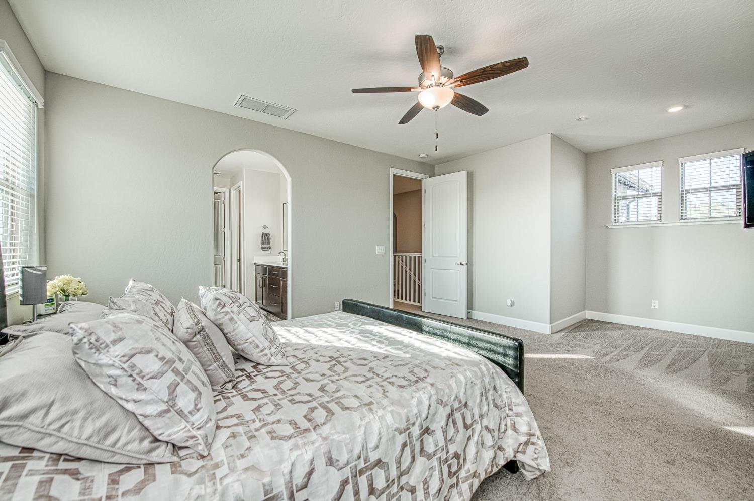 19733 Desert Willow Ln, Friant, CA 93626