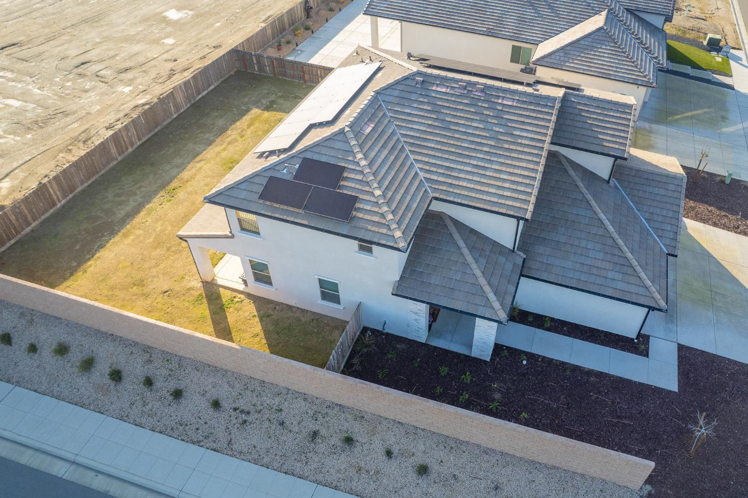 19733 Desert Willow Ln, Friant, CA 93626