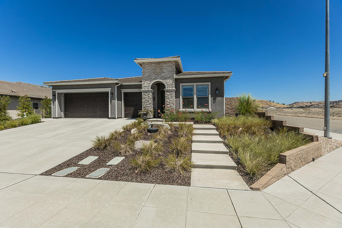 19732 Desert Willow Ln, Friant, CA 93626