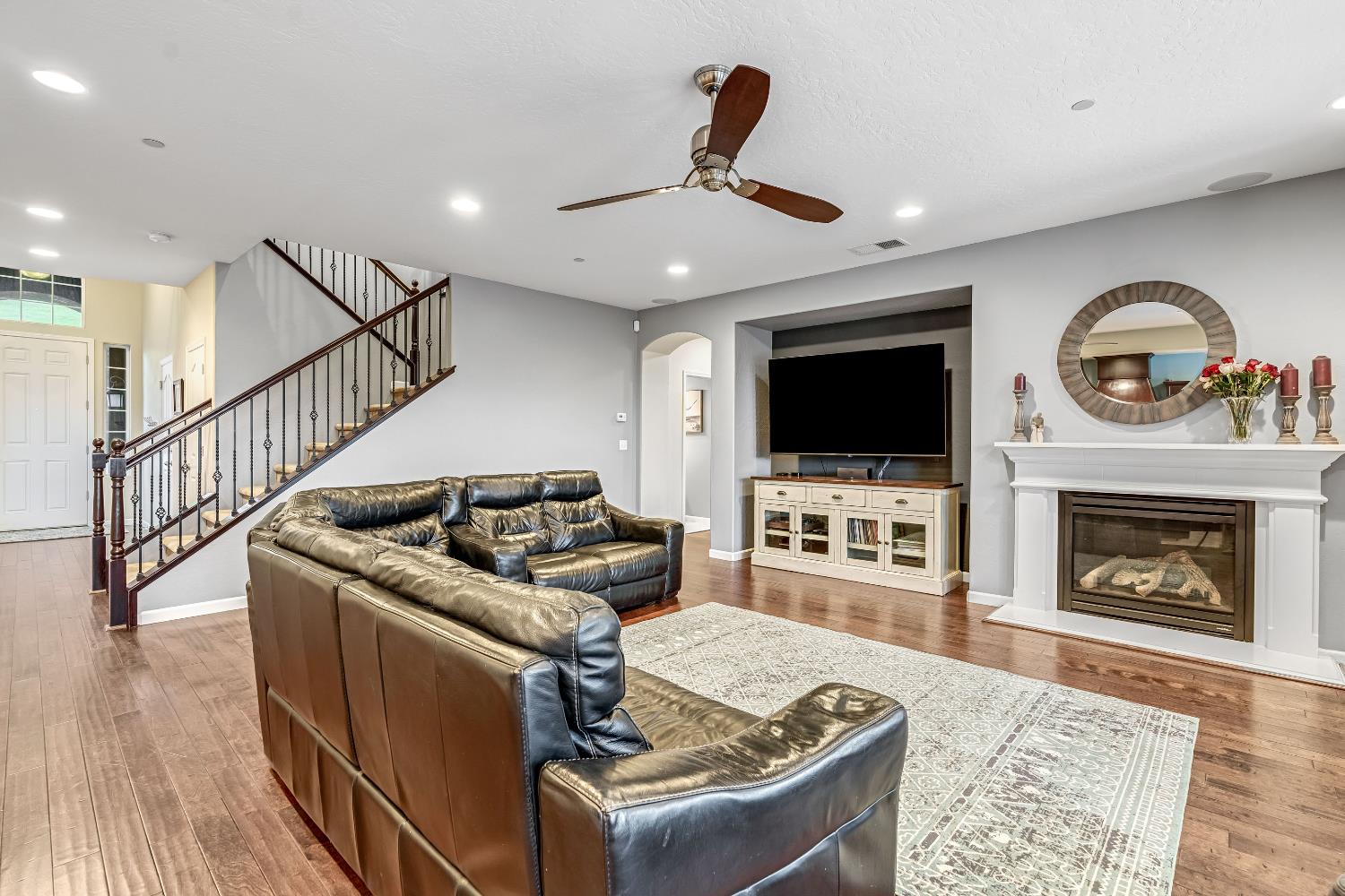 21261 Tramonto Ln, Friant, CA 93626