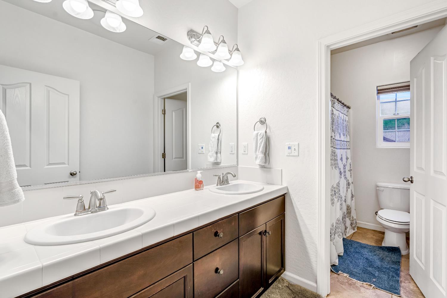 21261 Tramonto Ln, Friant, CA 93626