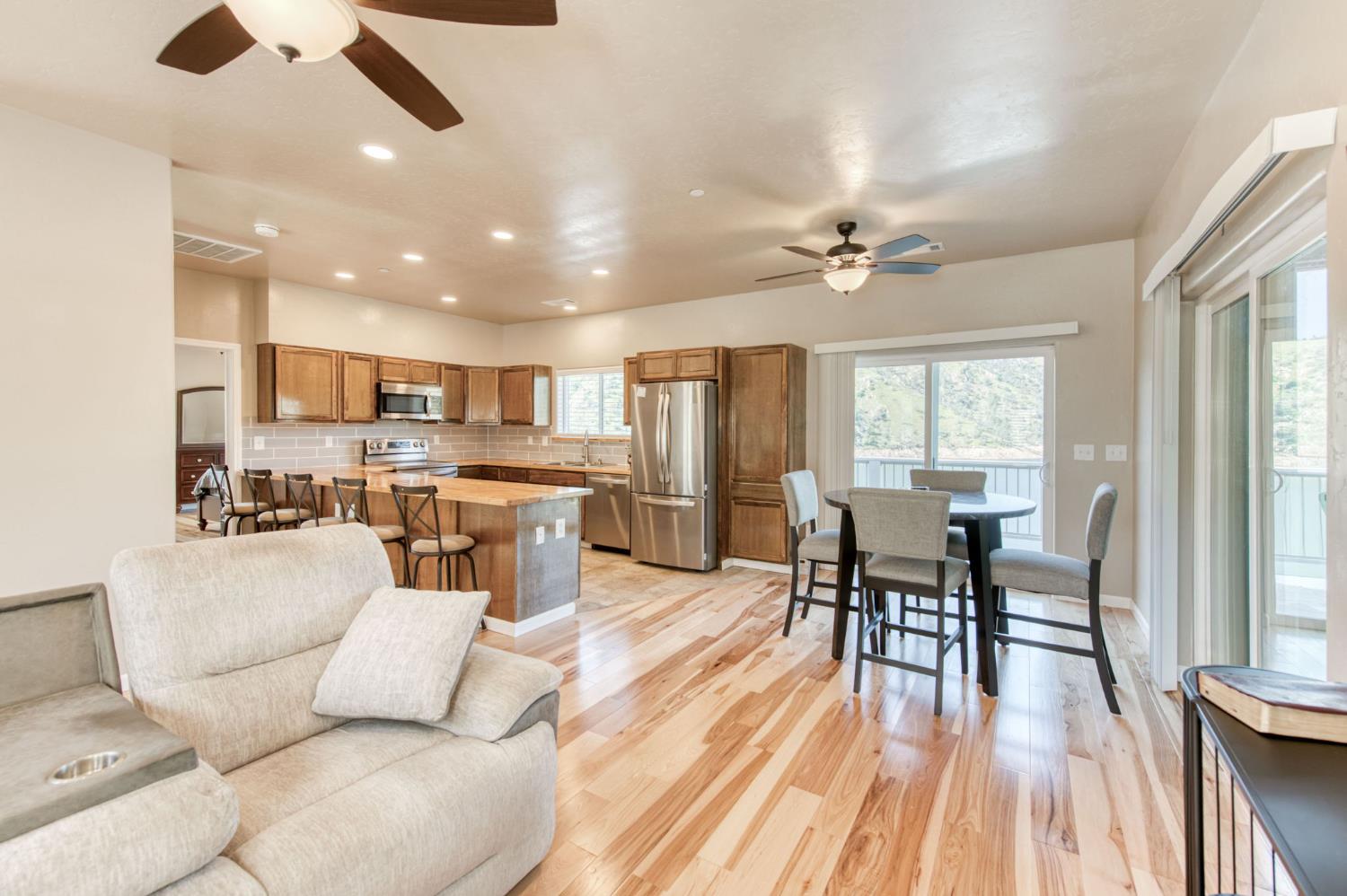 28053 Sky Harbour Rd, Friant, CA 93626