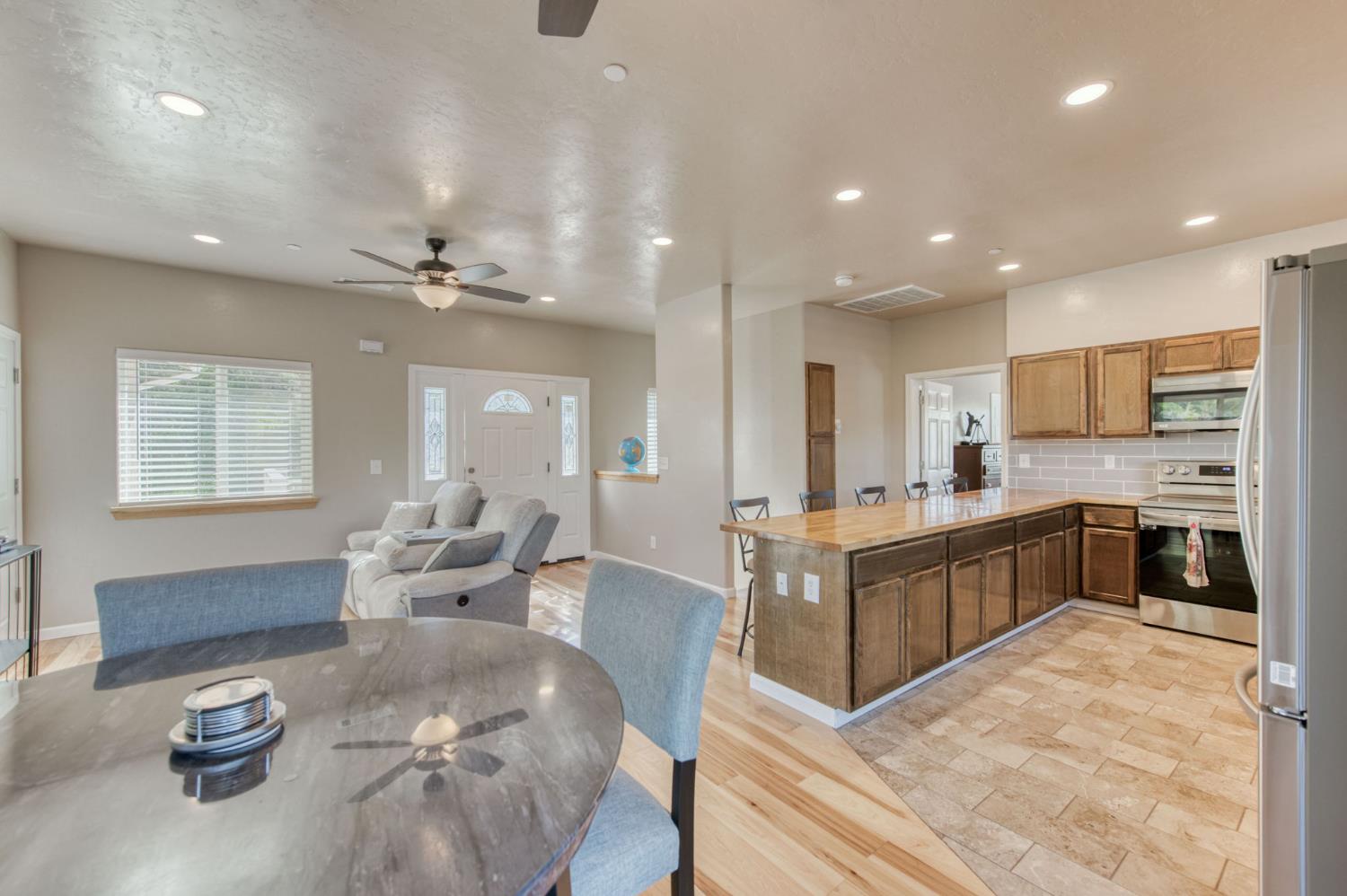 28053 Sky Harbour Rd, Friant, CA 93626