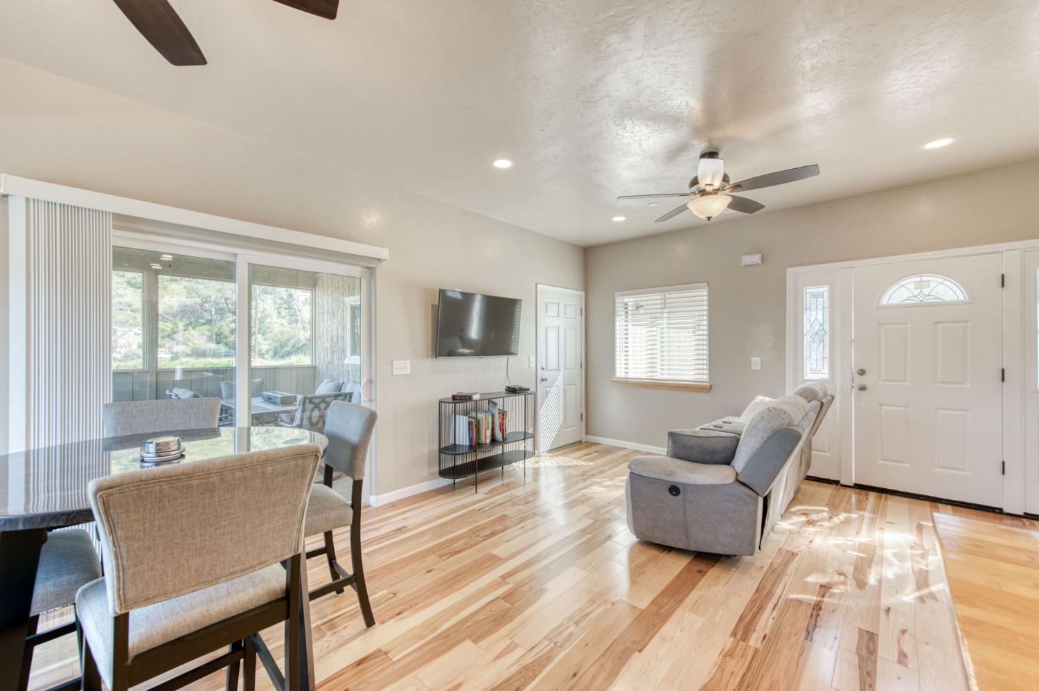 28053 Sky Harbour Rd, Friant, CA 93626