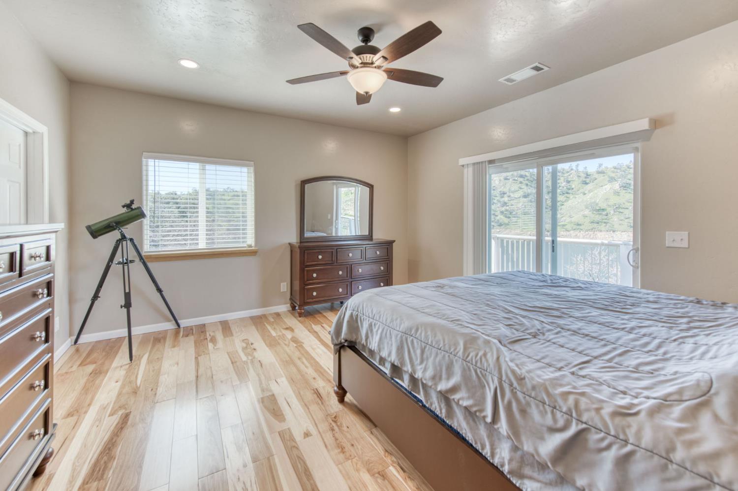 28053 Sky Harbour Rd, Friant, CA 93626