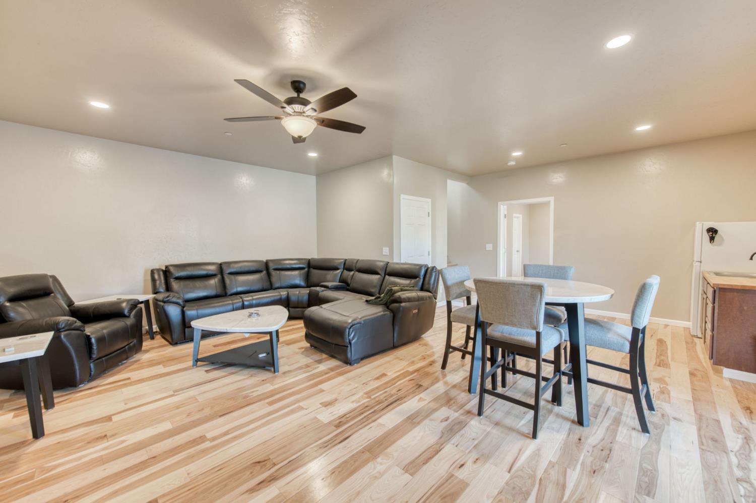 28053 Sky Harbour Rd, Friant, CA 93626