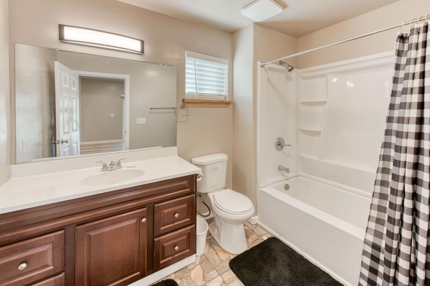 28053 Sky Harbour Rd, Friant, CA 93626