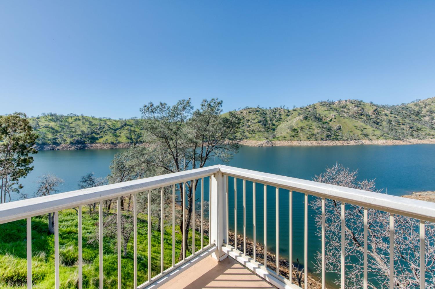 28053 Sky Harbour Rd, Friant, CA 93626
