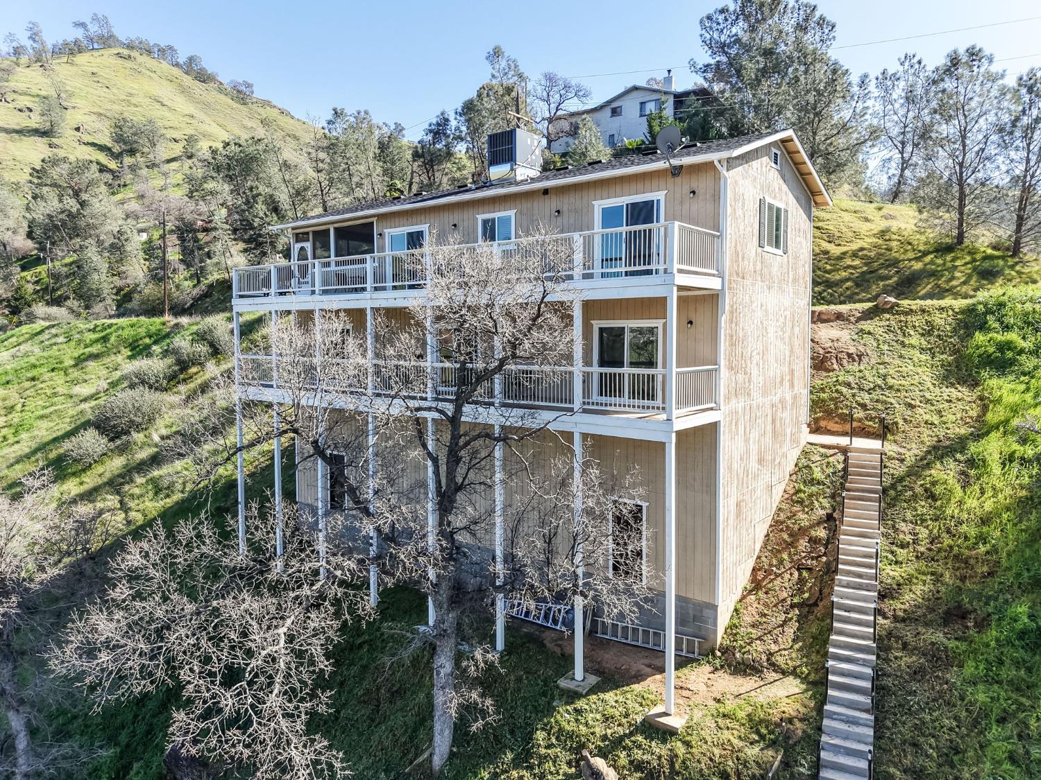 28053 Sky Harbour Rd, Friant, CA 93626