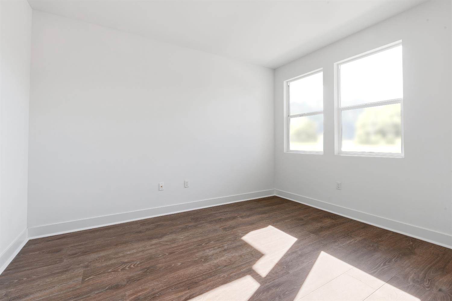 8105 Cottonwood Dr, Friant, CA 93626