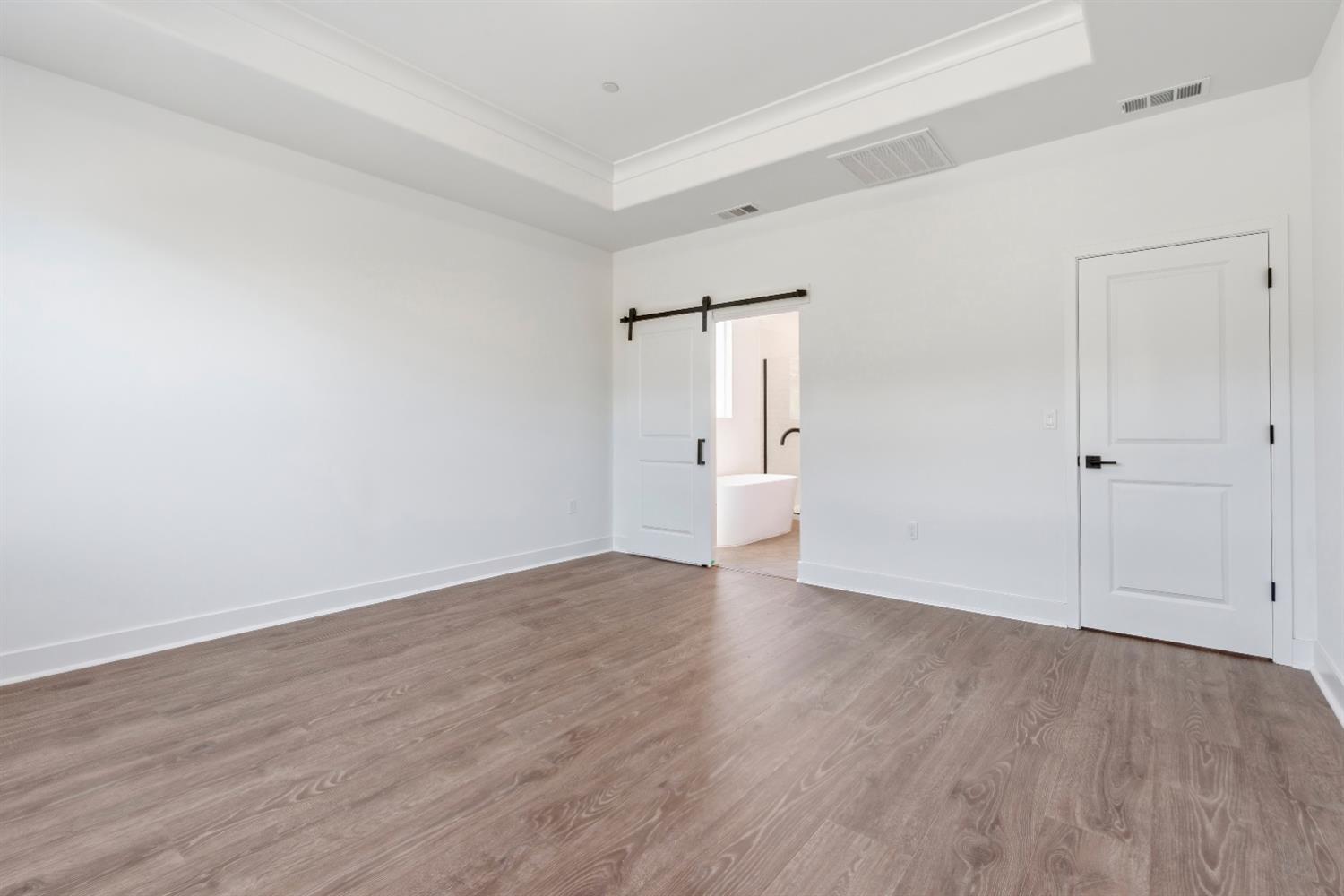 8105 Cottonwood Dr, Friant, CA 93626