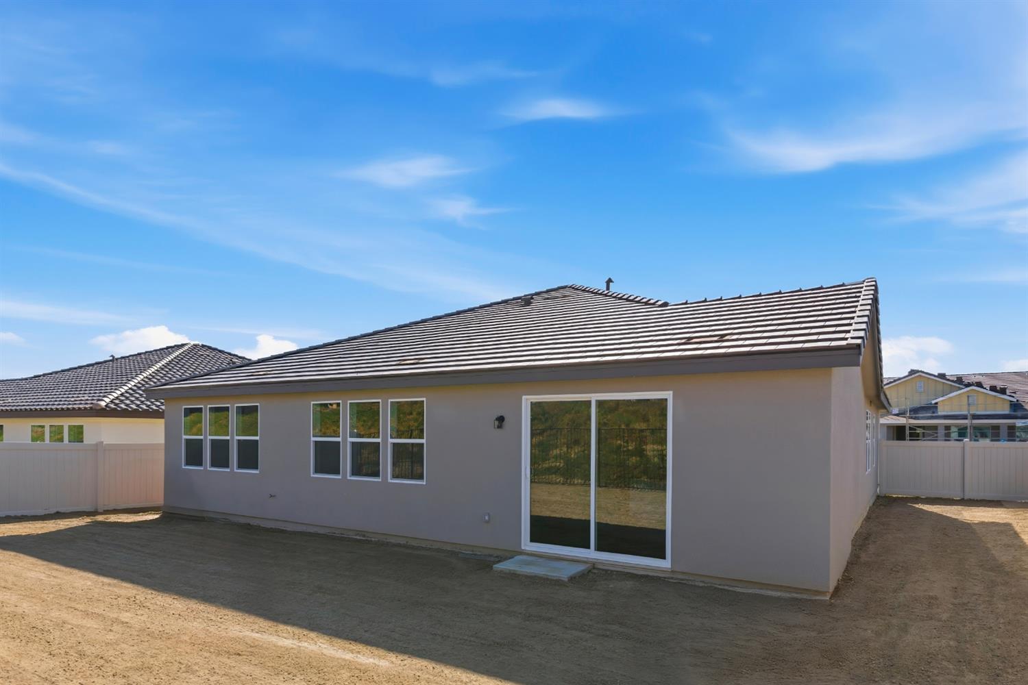 8105 Cottonwood Dr, Friant, CA 93626