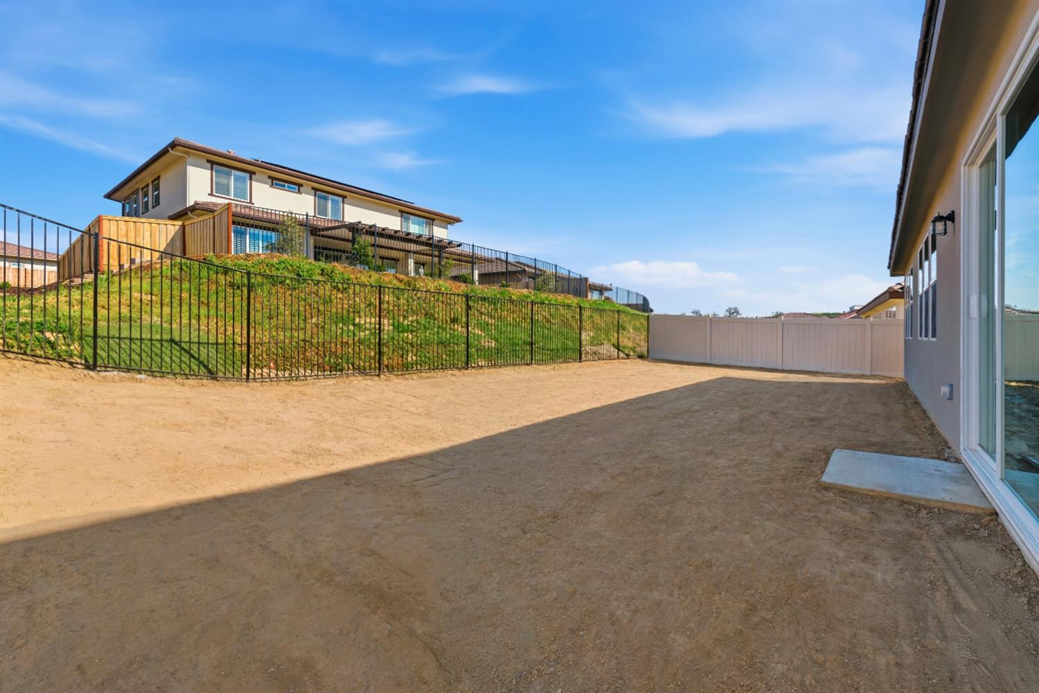 8105 Cottonwood Dr, Friant, CA 93626