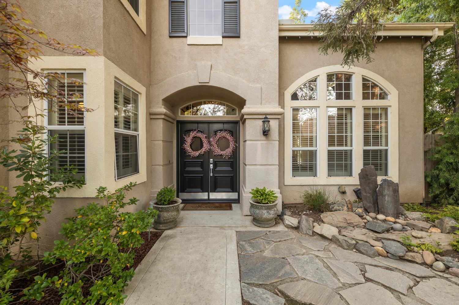 10340 N Sinclair Cir, Fresno, CA 93730